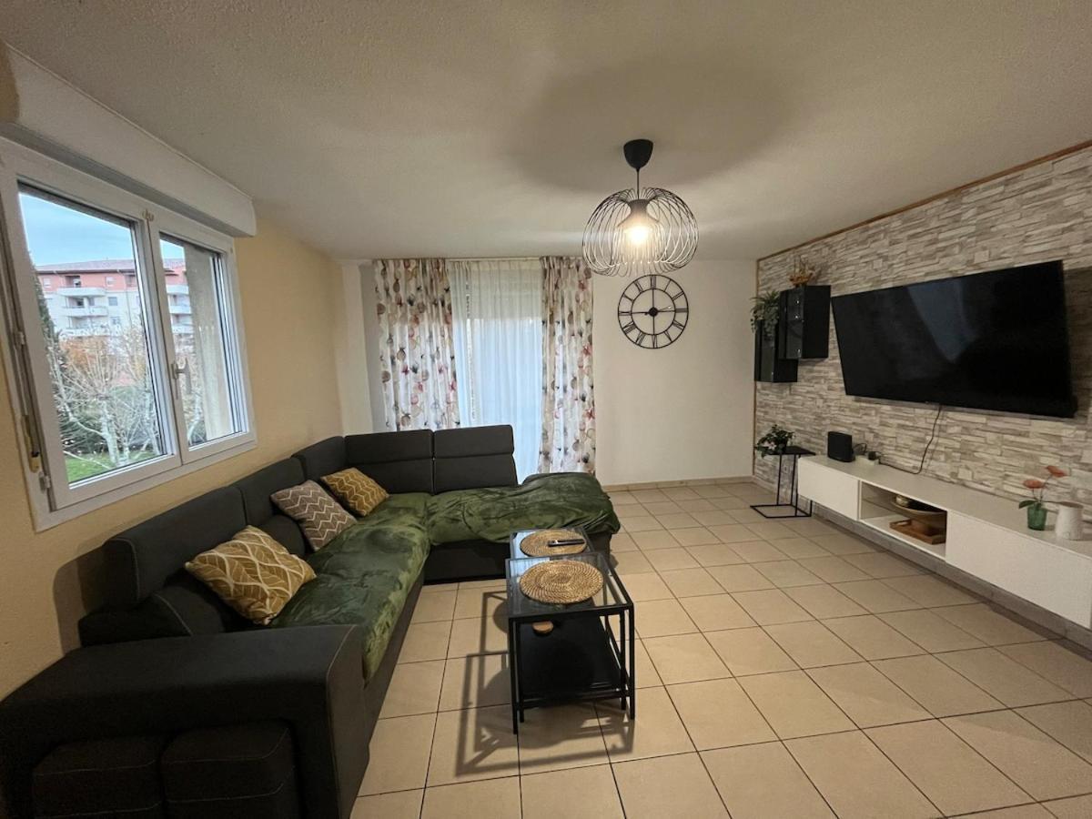 Appartement Spacieux Avec Piscine Marseilles Exterior foto